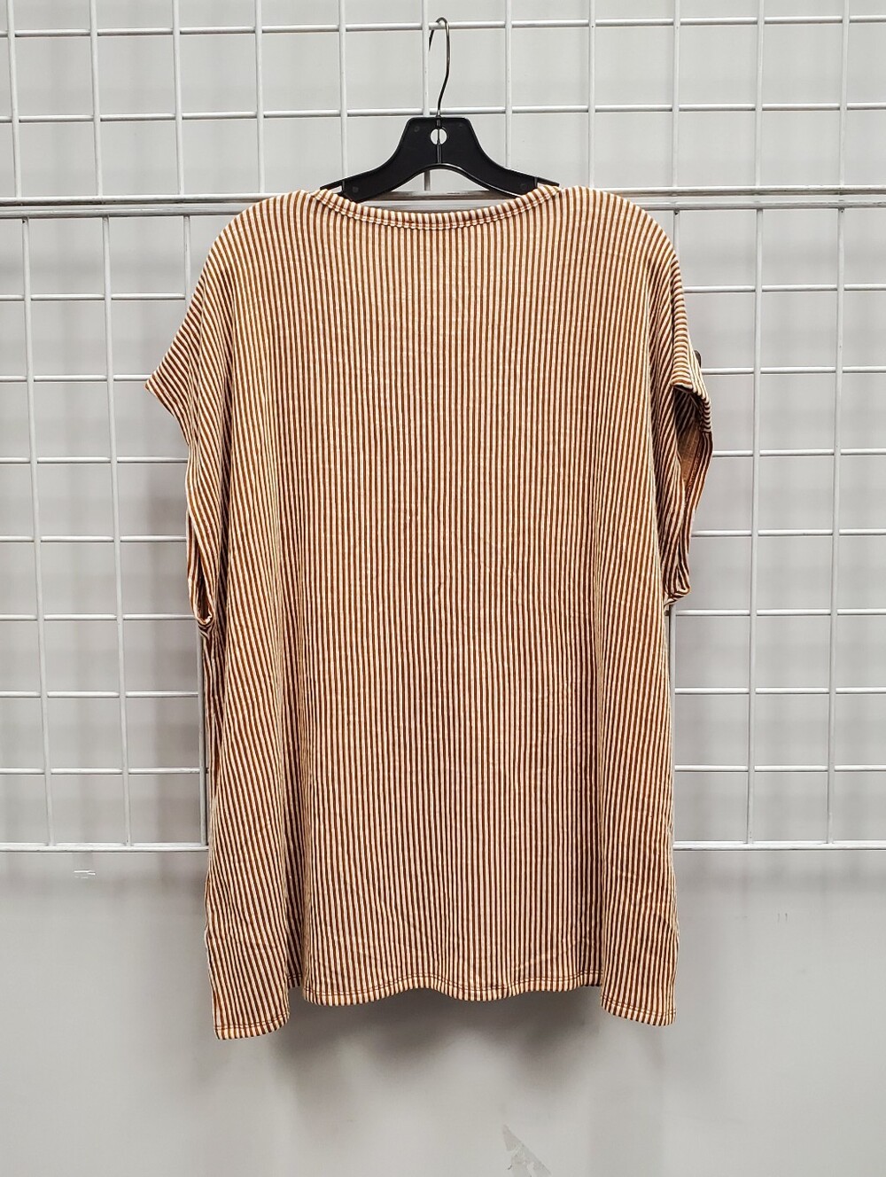 Button Shoulder Top - Picture 3 of 6